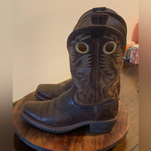Men’s Ariat Heritage Roughstock Western Boot Size 8EE main image 9